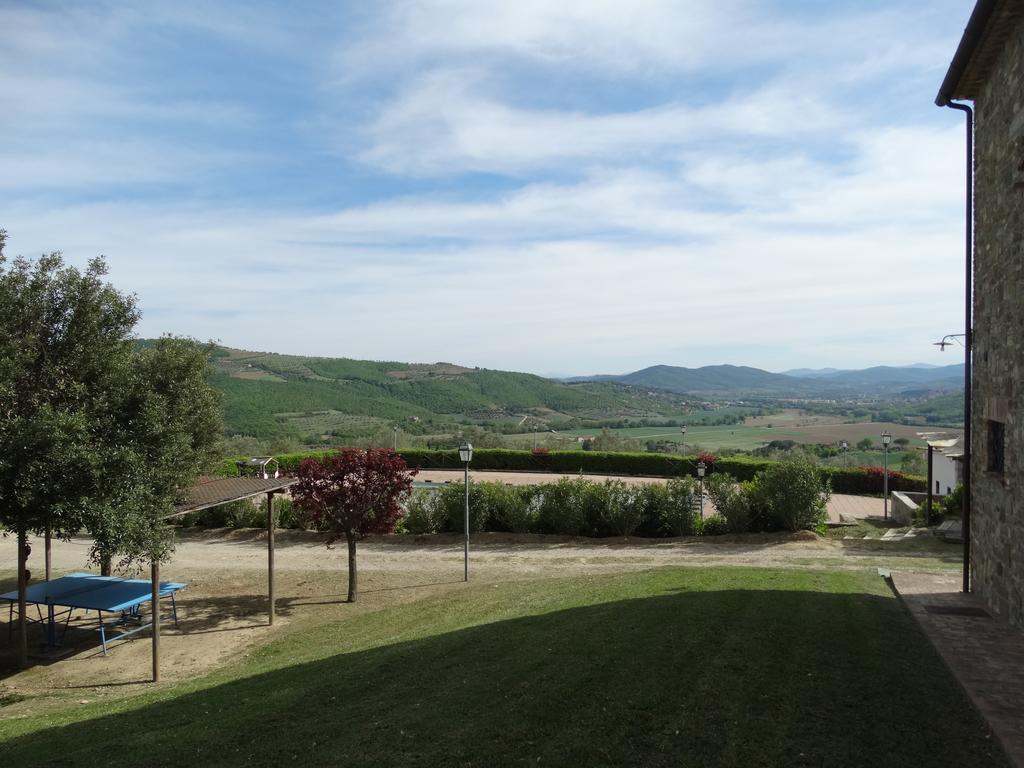 Casale Poggio Colpiccione Apartment Passignano sul Trasimeno Luaran gambar